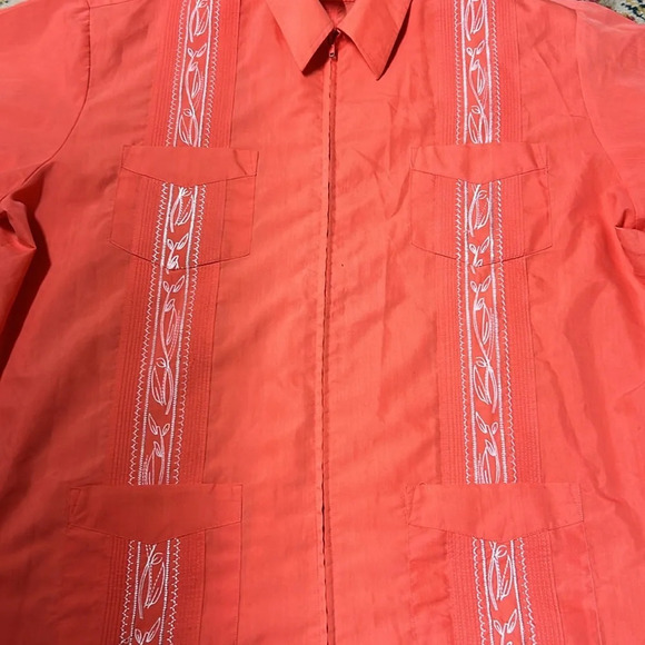 Men’s The Genuine Haband Guayabera zip front 4 pocket‎ shirt - Picture 3 of 3